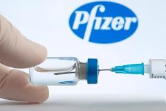 Κοροναϊός - Ιταλία: Μια 23χρονη έλαβε κατά λάθος έξι δόσεις του εμβολίου Pfizer
