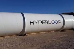 «Το Hyperloop δεν πρέπει να κανιβαλίσει τους παραδοσιακούς σιδηροδρόμους»