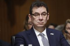 Μπουρλά: Τρίτη δόση εμβολίου μετά τους 8 μήνες και επανάληψη κάθε χρόνο
