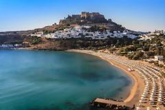 Ρόδος: Κατέπλευσε το πρωί στο λιμάνι του νησιού το πρώτο κρουαζιερόπλοιο της σεζόν
