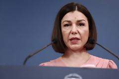 Πελώνη για υποχρεωτικό εμβολιασμό: Όλα αξιολογούνται και όλα εξετάζονται