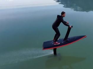 Φωτογραφία για To HydroFlyer νέα ηλεκτρική ιστιοσανίδα με τελική ταχύτητα 55 χλμ. την ώρα