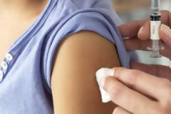 Έρευνα: Πόσο προστατεύει τελικά από την Covid-19 ο εμβολιασμός με Pfizer και Moderna;