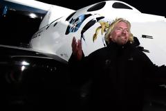 Επανδρωμένη πτήση στο διάστημα έστειλε η Virgin Galactic