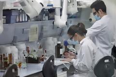 Εμβόλια AstraZeneca - Johnson & Johnson: Γερμανικό εργαστήριο υποστηρίζει ότι έλυσε το μυστήριο με τις θρομβώσεις