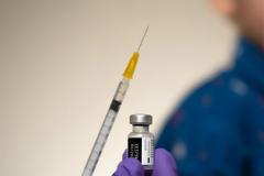 Εγκρίθηκε από τον ΕΜΑ το εμβόλιο Pfizer για 12-15 ετών - Κυριακίδου: «Απόφαση που πρέπει να ληφθεί από τους γονείς για τα παιδιά τους»