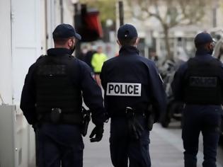 Φωτογραφία για Γαλλία: Συνελήφθη μετά από ανθρωποκυνηγητό ο πρώην στρατιωτικός που καταζητούνταν