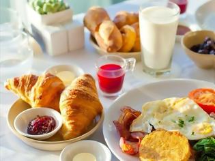 Φωτογραφία για Έρευνα: Όσοι αρχίζουν να τρώνε πριν τις 8:30 το πρωί, μειώνουν τον κίνδυνο διαβήτη