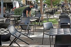 Μουσική στην εστίαση από το Σαββατοκύριακο. Πότε αλλάζει το ωράριο κυκλοφορίας