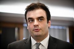 Με πιστοποιητικό Covid σε συναυλίες, γήπεδα και μπαρ;