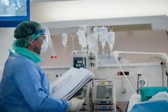 Σε κώμα ασθενής με σκλήρυνση κατά πλάκας που είχε εμβολιαστεί με το AstraZeneca