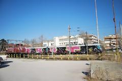 Τρυπώνει σε Αμαξοστάσια και Μετρό για να Βάψει Τρένα σε Όλο τον Κόσμο.