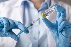 Πώς ξεχωρίζουμε τις επιπλοκές των εμβολίων από τις καρδιακές επιπλοκές