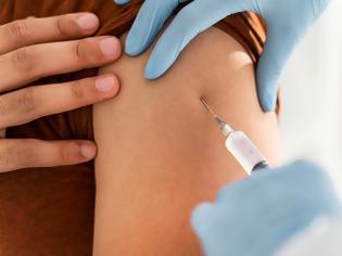 Φωτογραφία για Πρέπει να κάνουμε τεστ αντισωμάτων μετά τον εμβολιασμό μας; Οι ειδικοί απαντούν