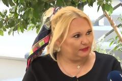 Καίτη Φίνου: «Με έχουν αποκαλέσει μέχρι και φάλαινα για τα κιλά μου»