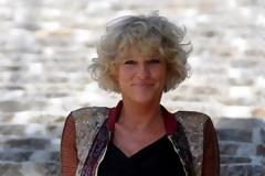 H Ingeborg Beugel συνελήφθη γιατί πήρε έναν πρόσφυγα σπίτι της στην Ύδρα και μας λέει μερικές σκληρές αλήθειες