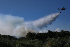 Μάχη με τις φλόγες στους Ασίτες Ηρακλείου - Ενισχύθηκαν οι δυνάμεις