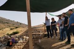 Στις εργασίες αποκατάστασης του Αρχαίου Θεάτρου Πλευρώνας ο Περιφερειάρχης, Νεκτάριος Φαρμάκης