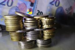 Τέλος το επίδομα 534 ευρώ: Τι θα γίνει με τους εποχικά εργαζόμενους και τις απολύσεις