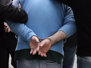 Φωτογραφία για Ιωάννινα: Στα χέρια της Αστυνομίας κύκλωμα που διακινούσε μετανάστες