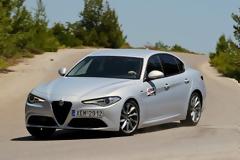 Alfa Romeo Giulia 2.0T 200 PS Sprint: Σπορτίφ και ακόμα πιο προσιτή