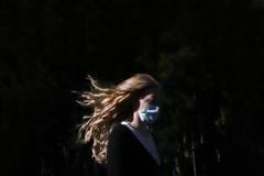 Κοροναϊός - Ελλάδα: Στοιχίζει ακριβά να είσαι ανεμβολίαστος - Ασφυκτικές πιέσεις που μπορεί να γυρίσουν μπούμερανγκ σε οικονομία και κοινωνία