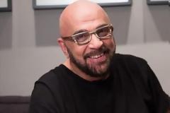 Γιάννης Ζουγανέλης:«Αυτό που ανέκαθεν μου άρεσε στη Μύκονο ήταν η έλλειψη ομοφοβίας»...