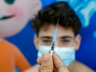 Φωτογραφία για Εμβολιασμός εφήβων: Ξεκινά άμεσα, σήμερα οι λεπτομέρειες