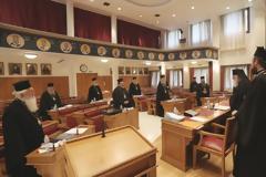 Ιερά Σύνοδος: Αποκλειστική λύση για την πανδημία ο ελεύθερος εμβολιασμός