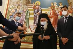 Ιερά Σύνοδος: Ελεύθερη επιλογή ο εμβολιασμός και αποκλειστική λύση για την πανδημία