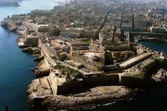 Μάλτα: Εγκατέλειψε το σχέδιο να απαγορεύσει την είσοδο στους ανεμβολίαστους επισκέπτες