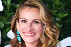 Η κόρη της Julia Roberts στις Κάννες - Δεν κληρονόμησε το χαμόγελο της μητέρας της, πήρε όμως την κομψότητά της