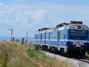Φωτογραφία για Ταλαιπωρία στον καύσωνα για δεκάδες επιβάτες – Έμεινε έξω από τον Βόλο το τρένο από Λάρισα.