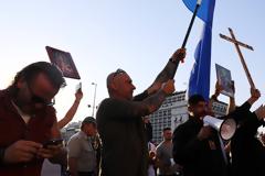 «Όχι» της Εκκλησίας στο αντιεμβολιαστικό «αντάρτικο»: Μην δαιμονοποιούμε τον εμβολιασμό