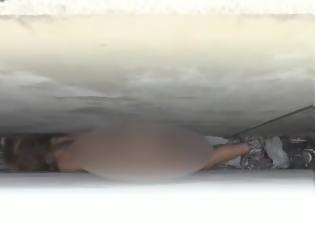 Φωτογραφία για Καλιφόρνια: Μυστήριο με γυμνή γυναίκα που «σφήνωσε» ανάμεσα σε δύο κτίρια