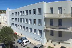 Σύρος: Πέθανε 18χρονη που νοσηλευόταν - Είχε πάει διακοπές στην Ίο