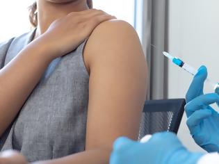 Φωτογραφία για Γιατί υπάρχει πόνος το χέρι μετά τη χορήγηση του εμβολίου