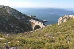 Ταξίδι με τρένο στην Κυανή Ακτή. Βίντεο.