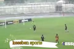Έβαλε δύο αυτογκόλ και 
