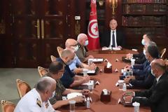 Τυνησία: Ο πρόεδρος ανέστειλε το Κοινοβούλιο και απέπεμψε τον πρωθυπουργό - Οχήματα του στρατού περικύκλωσαν τη Βουλή
