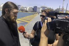 π. Φανούριος Κατσαρός, ο Ιερέας των αστέγων του Λιμανιού του Πειραιά