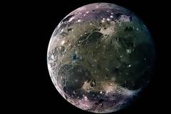 NASA: Το Hubble βρήκε νερό στον Γανυμήδη και μπορεί να γίνει νέα ΓΗ
