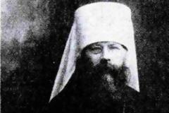 Ο Μητροπολίτης Βενιαμίν επυροβολήθηκε οχτώ φορές. Οι σφαίρες δεν τον έπιαναν!