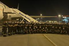 Έφτασαν στην Αθήνα οι 83 πυροσβέστες από τη Γαλλία