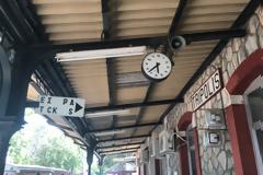 Εικόνες από το σιδηροδρομικό σταθμό Τρίπολης.