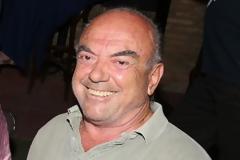 Αντώνης Ξένος: «Για να φτιάξουμε το σπιτάκι μας, πήγαινα στα σκουπίδια, μάζευα ό,τι άχρηστο υπήρχε»...