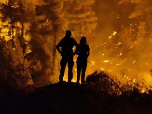 Φωτογραφία για Φωτιά Αρκαδία: Ολονύχτια μάχη για να μην περάσει η φωτιά στο Μαίναλο