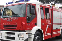 Θρίλερ στη Ρώμη: Μεγάλη πυρκαγιά απειλεί σπίτια - Απομακρύνονται οι κάτοικοι