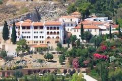 Αίγινα: Τι λένε οι μοναχές για το «λουκέτο» στο μοναστήρι του Αγίου Νεκταρίου