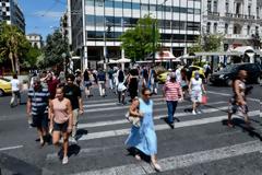 Μπλόκα από Σεπτέμβριο στους ανεμβολίαστους - Νέο σποτ για ασφαλή επιστροφή και εμβολιασμό